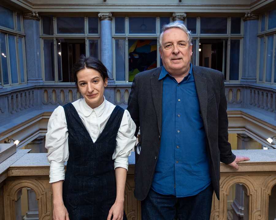 UMJETNOST IZMEĐU TITA I ZAPADA Velika izložba NMMU-a u Berlinu o sudaru politike i estetike UMJETNOST IZMEĐU TITA I ZAPADA Velika izložba NMMU-a u Berlinu o sudaru politike i estetike