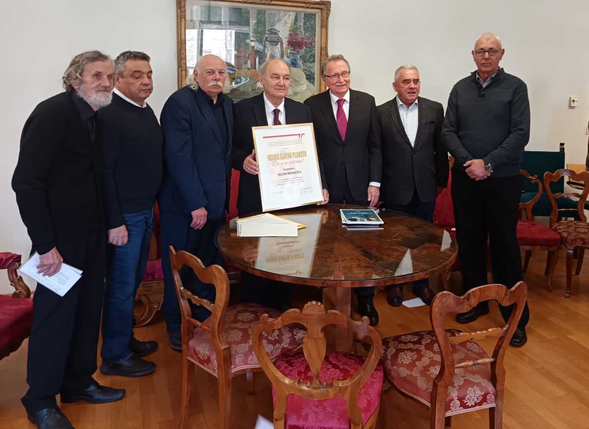 Uručenje priznanja / Foto: Milan Pišković