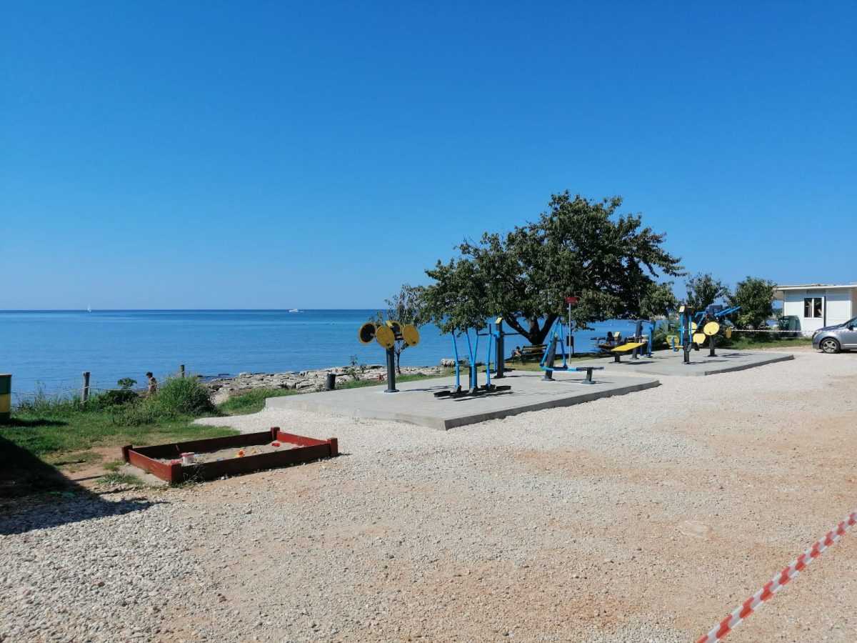 KAD IGRAŠ – ZAJEDNICA DOBIVA: Hrvatska Lutrija vraća milijune u javne projekte