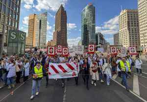 NJEMAČKA: U Berlinu, Münchenu, Düsseldorfu i Hannoveru održani prosvjedi farmaceuta za veće plaće i bolje uvjete rada  