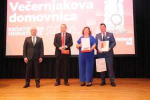 OD PODRUMA DO CRVENOG TEPIHA: Zbog dobitnika poput Valentina Antičevića nagrada Večernjakova domovnica je još značajnija OD PODRUMA DO CRVENOG TEPIHA: Zbog dobitnika poput Valentina Antičevića nagrada Večernjakova domovnica je još značajnija