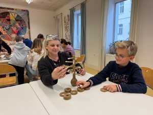 KREATIVNA RADIONICA: Učenici Hrvatske dječje škole “Anno 93” u Beču oduševili autentičnim igračkama