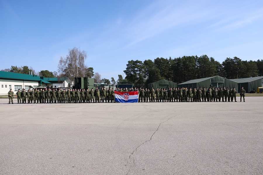 HRVATSKA VOJSKA NATO