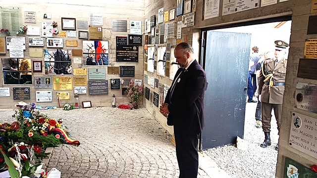 81. OBLJETNICA OSLOBOĐENJA LOGORA: Veleposlanik Glunčić u bivšem koncentracijskom logoru Mauthausen u Austriji odao počast žrtvama nacističkog režima. Među njima i 200-tinjak Hrvata veleposlanik Glunčić odao počast i žrtvama drugih naroda