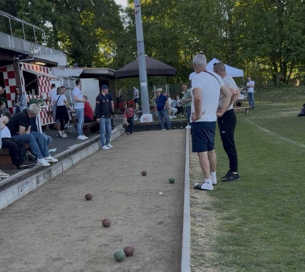 SNAGA ZAJEDNIŠTVA: NK Croatia Heilbronn obilježila 1. svibnja uz veliku roštiljadu i druženje