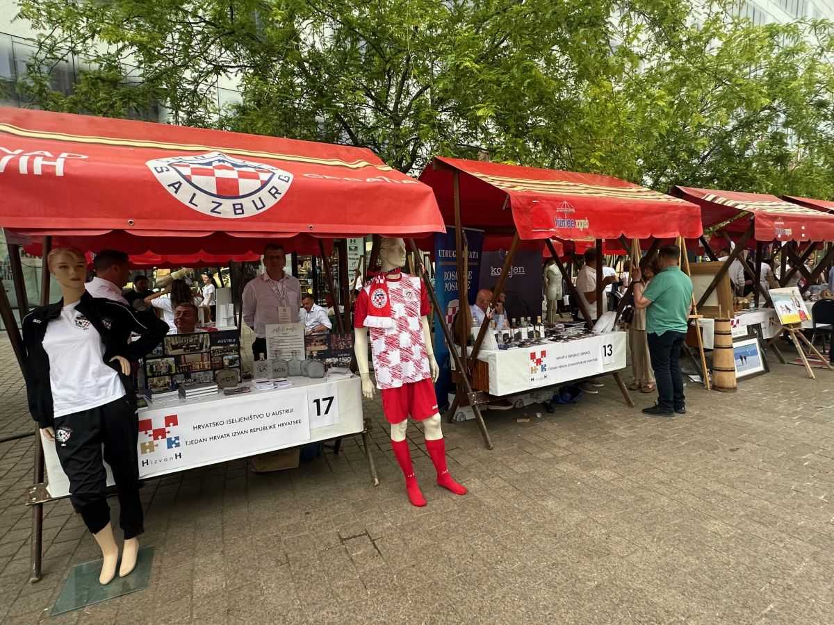 ŠETNICA KULTURE U ZAGREBU: Veliki interes za autohtone proizvode i tradiciju Hrvata iz Bosne i Hercegovine