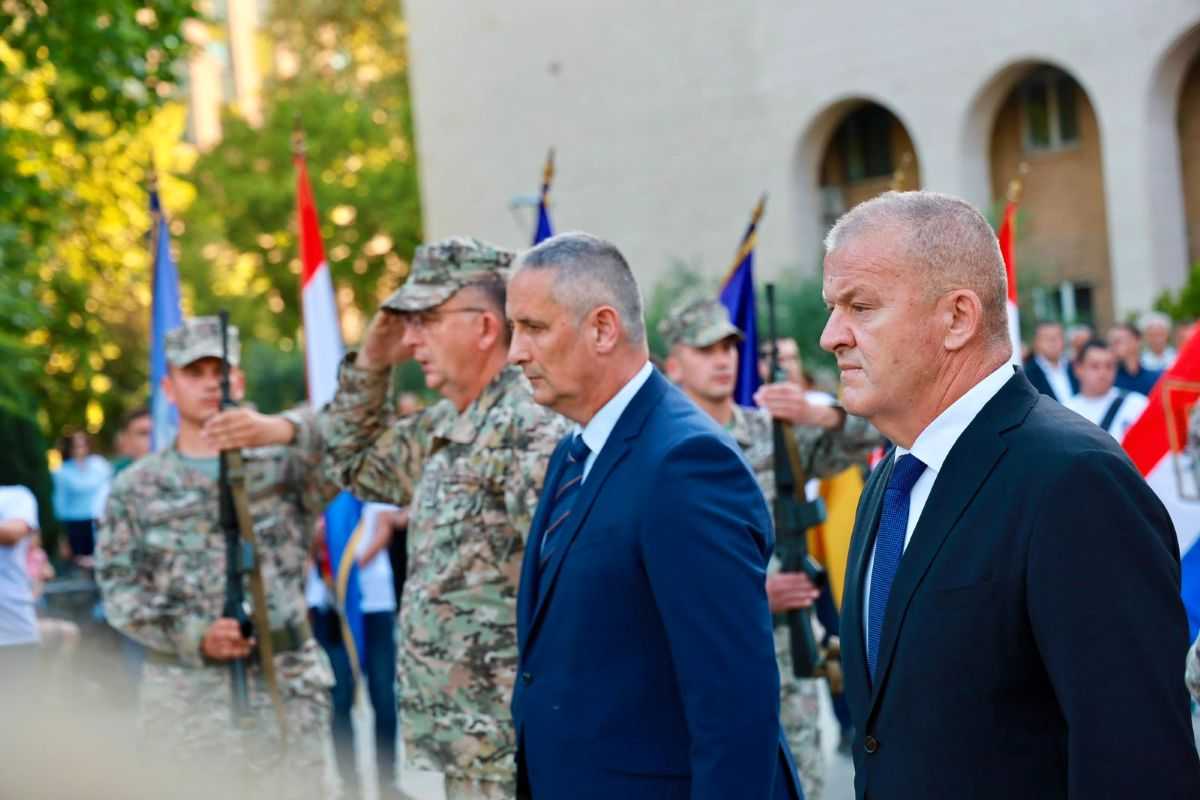 „BEZ HVO-a NE BI BILO BiH“: „Lipanjske zore” su simbol pobjede, žrtve i slobode hrvatskoga naroda „BEZ HVO-a NE BI BILO BiH“: „Lipanjske zore” su simbol pobjede, žrtve i slobode hrvatskoga naroda