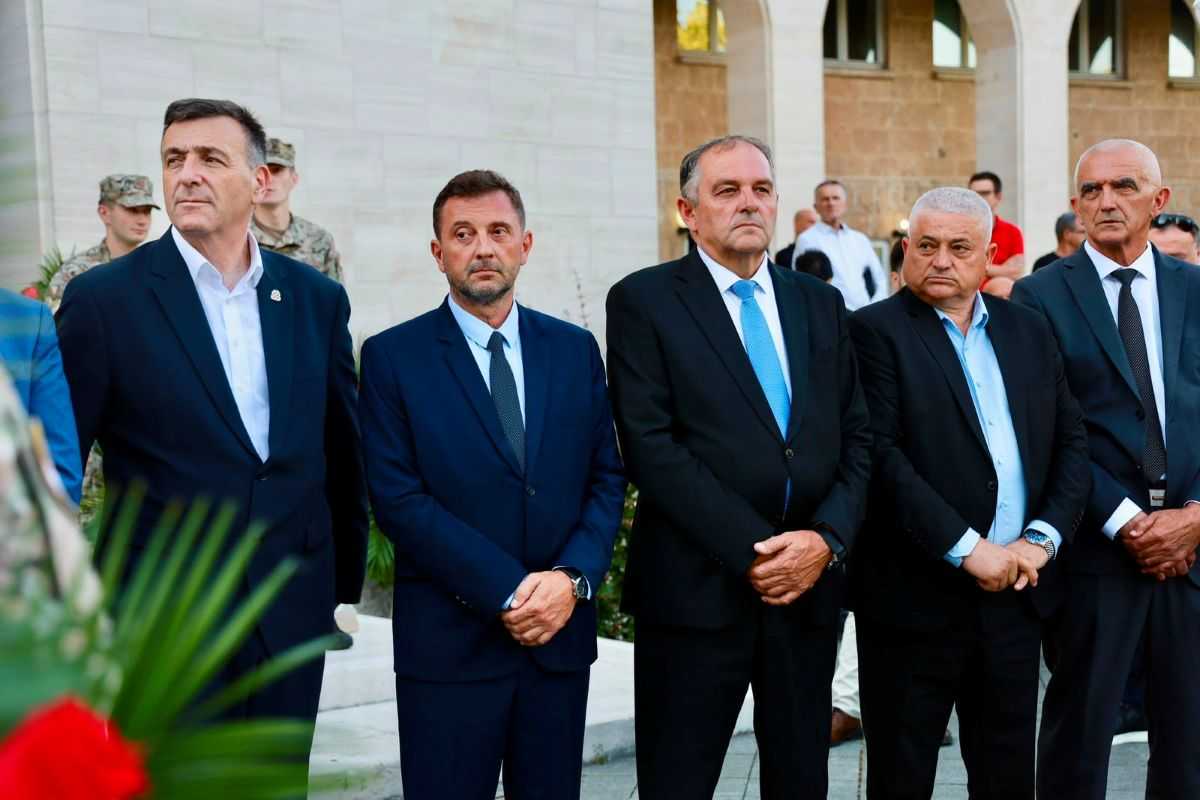 „BEZ HVO-a NE BI BILO BiH“: „Lipanjske zore” su simbol pobjede, žrtve i slobode hrvatskoga naroda „BEZ HVO-a NE BI BILO BiH“: „Lipanjske zore” su simbol pobjede, žrtve i slobode hrvatskoga naroda