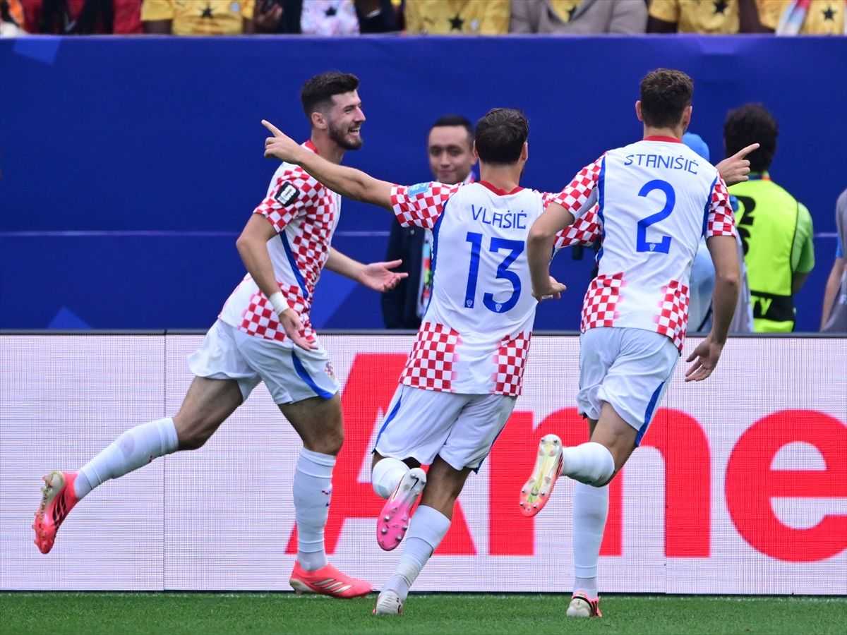 IGRAČ UTAKMICE: Petar Sučić oduševljen Modrićem - "igra kao da ima 20 godina"