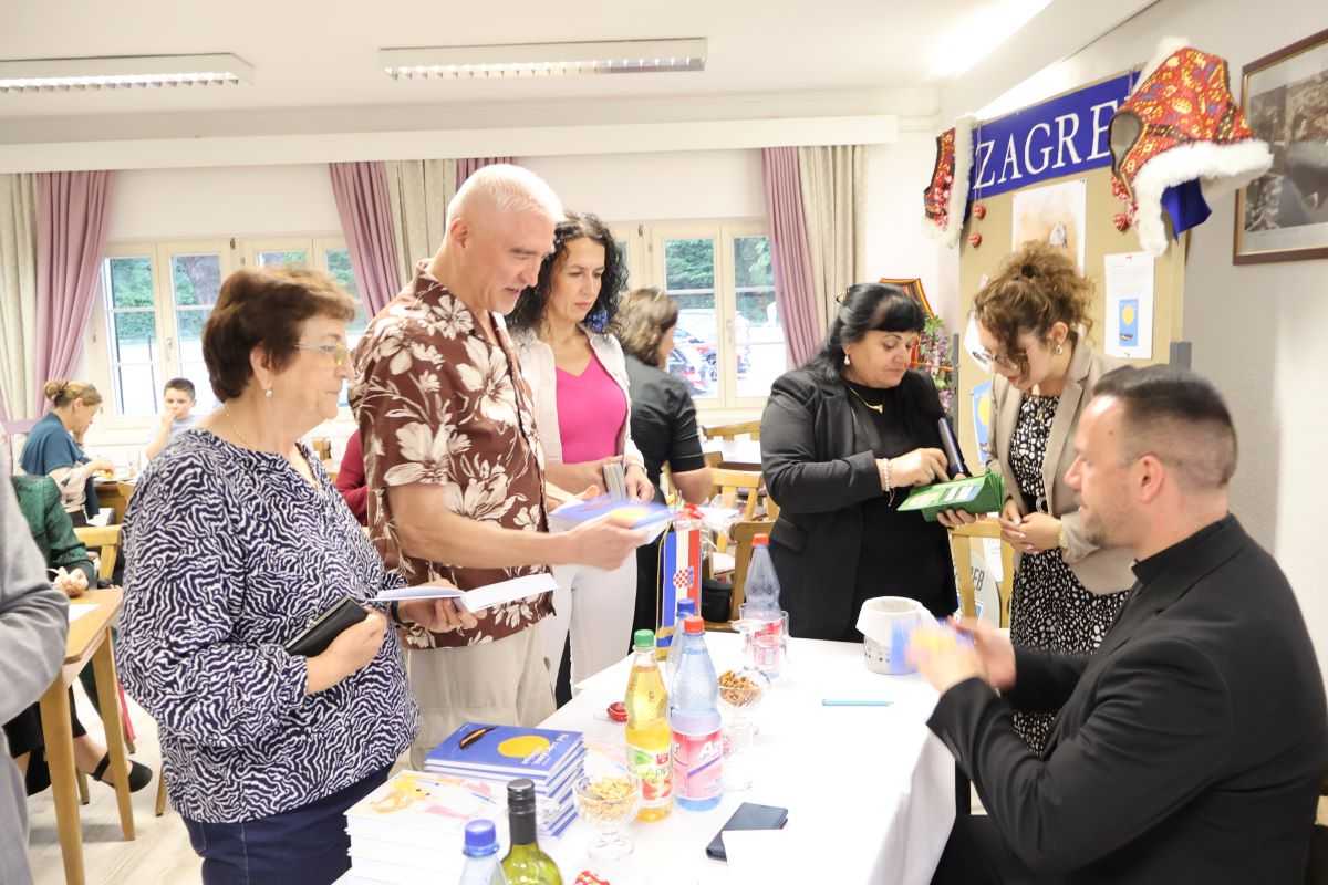 VLČ. IVAN CESTAR U MAINZU: Te večeri i te noći, kad sam bio uplakan... VLČ. IVAN CESTAR U MAINZU: Te večeri i te noći, kad sam bio uplakan...