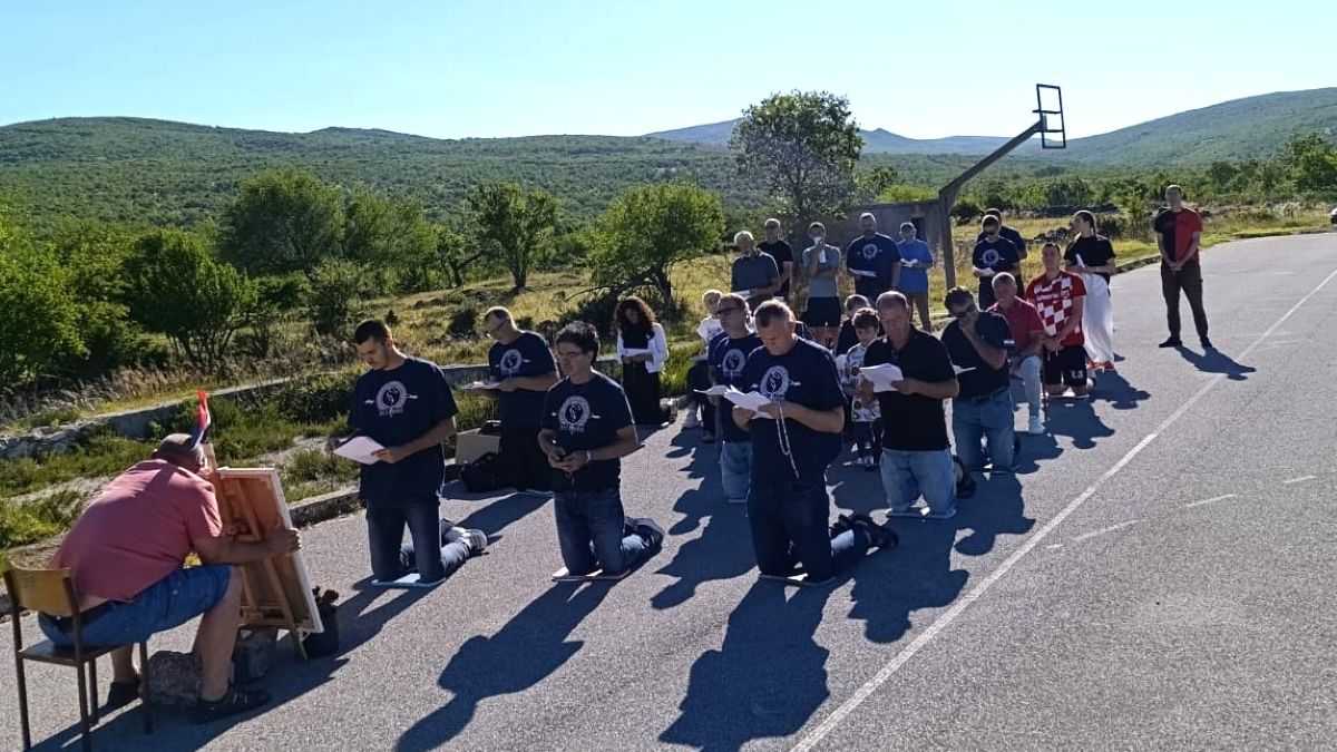 SVJEDOČANSTVO IZ BUDIMIRA: Sve više vjernika svjedoči o uslišanim molitvama po zagovoru Gospe od Ružarija SVJEDOČANSTVO IZ BUDIMIRA: Sve više vjernika svjedoči o uslišanim molitvama po zagovoru Gospe od Ružarija