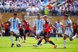 ARGENTINA SKINUTA S TRONA: Torres pogotkom u 106. minuti donio Španjolskoj titulu svjetskog prvaka ARGENTINA SKINUTA S TRONA: Torres pogotkom u 106. minuti donio Španjolskoj titulu svjetskog prvaka