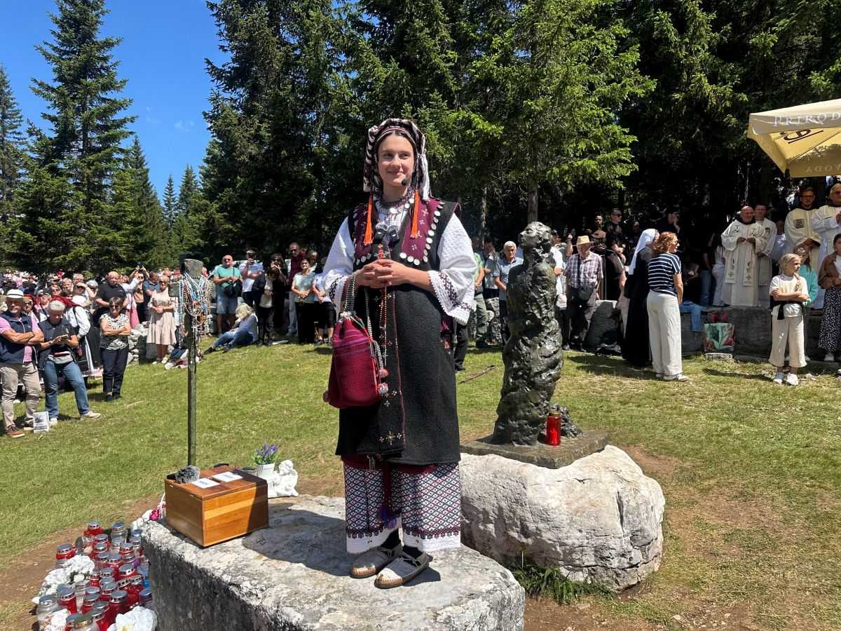 PORUKA S DIVINA GROBA: BiH je prije svega onih koji su roda Dive Grabovčeve  
