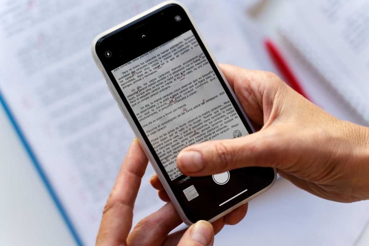 Dokumente unterwegs meistern: Mit dem PDF chatten direkt vom Smartphone