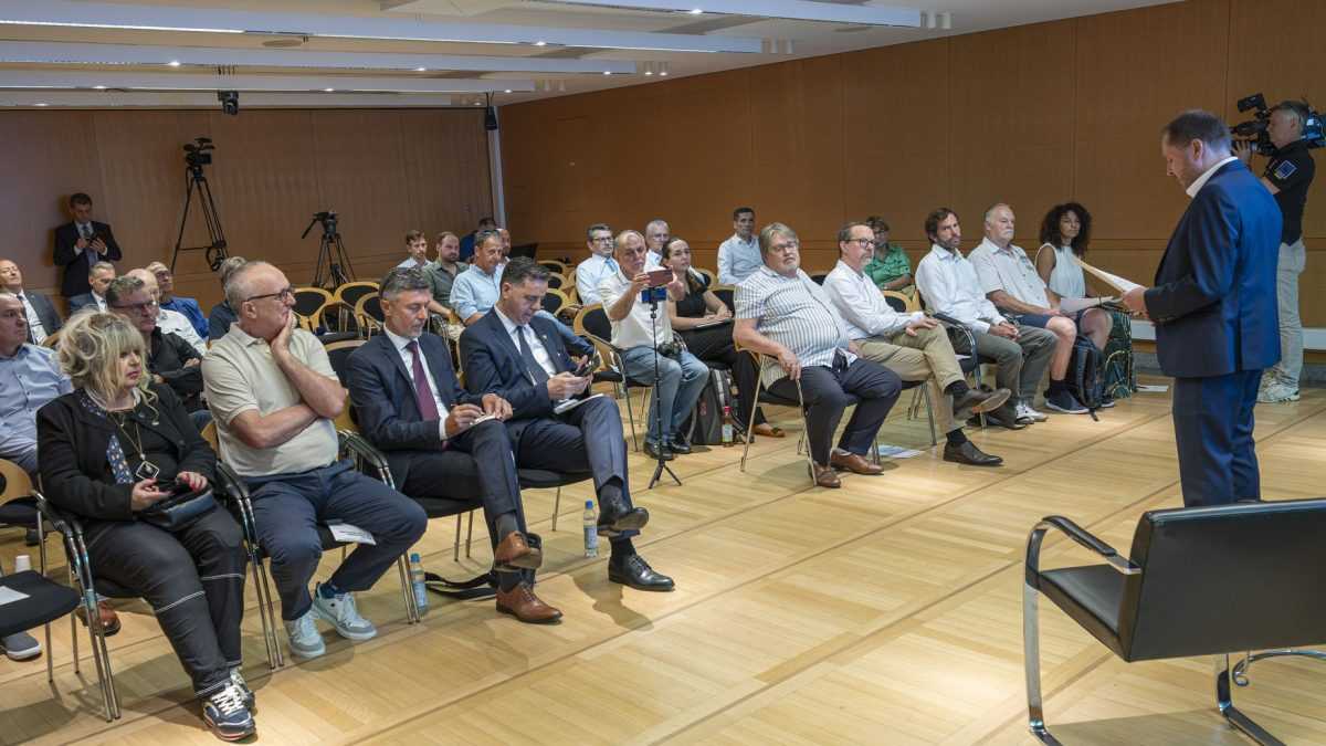 MÜNCHEN: Međunarodni simpozij o jugoslavenskom državnom teroru i političkim ubojstvima MÜNCHEN: Međunarodni simpozij o jugoslavenskom državnom teroru i političkim ubojstvima