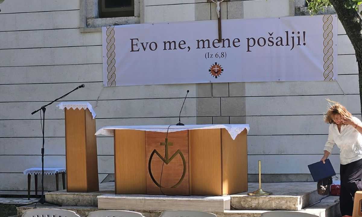 SLAVLJE U GRADCU KOD NEUMA: Fra Danijel Sentić predvodio Mladu misu i ispisao povijest svoje župe