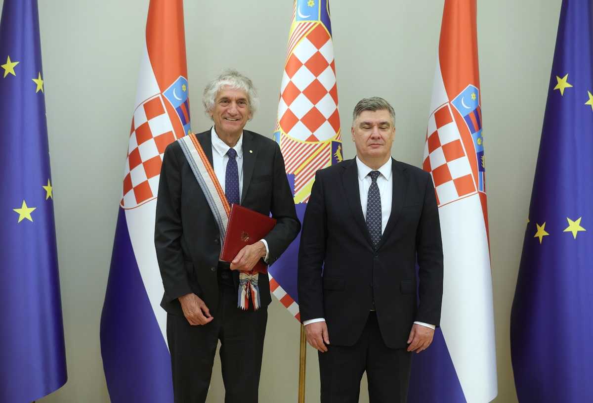 NOBELOVAC MARTINS PRIMIO ODLIKOVANJE NA PANTOVČAKU: „Osjećao sam se kao da dolazim kući“ Zoran Milanović i John Matthew Martinis / Foto: Hina