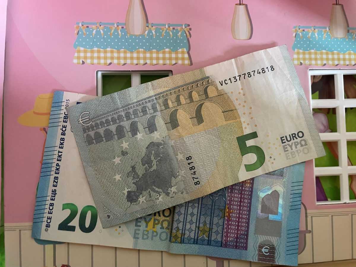 POGOĐENO 1.9 MILIJUNA OBITELJI: Njemačka želi ukinuti naknadu za djecu – 25 eura manje mjesečno