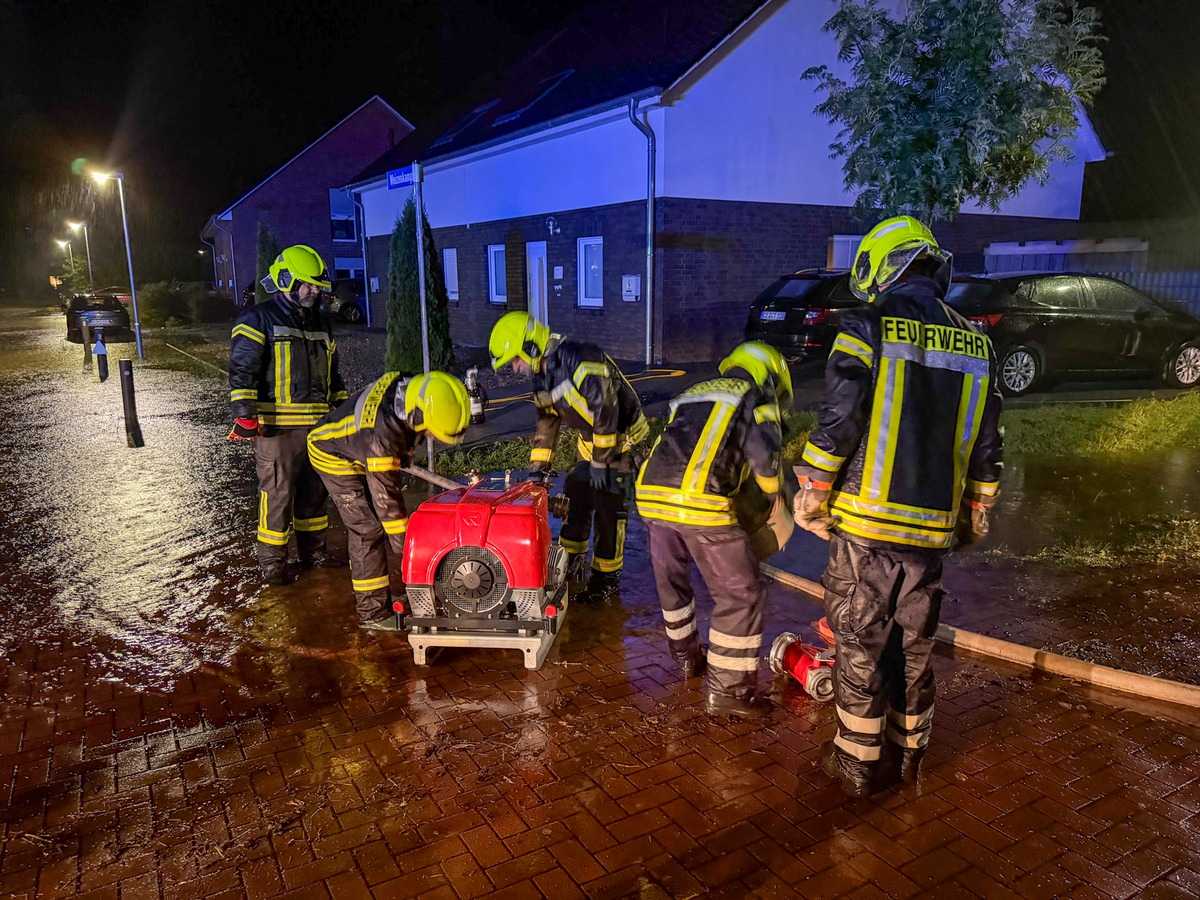 Vatrogasci interveniraju u poplavljenom području / Foto: Feuerwehr Flotwedel / Marcel Neumann