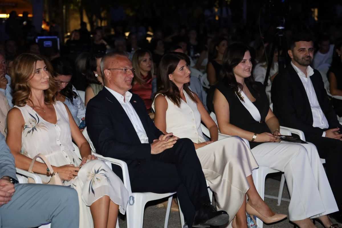 "FESTIVAL KLAPSKE PISME": Posušje okupilo čuvare hrvatske glazbene i kulturne baštine "FESTIVAL KLAPSKE PISME": Posušje okupilo čuvare hrvatske glazbene i kulturne baštine